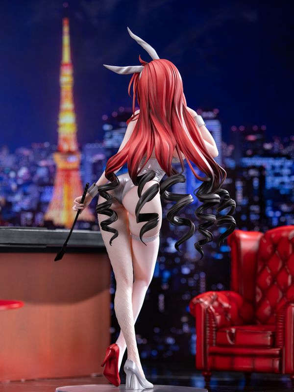 Bunny Girl Velvet Deluxe Edition by KAWA DESIGN - Shop at ToyCoin