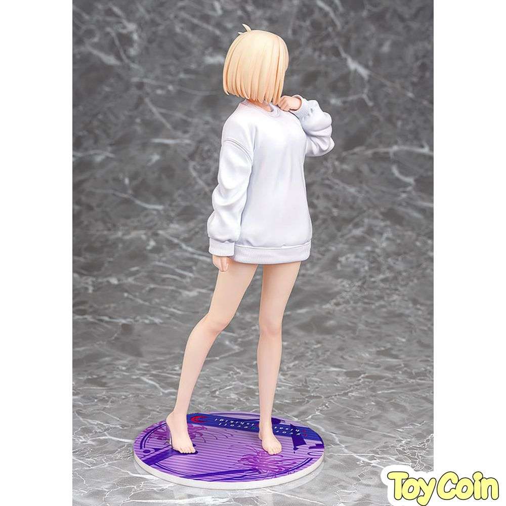 Chisato Nishikigi: Oversized Sweatshirt Ver.