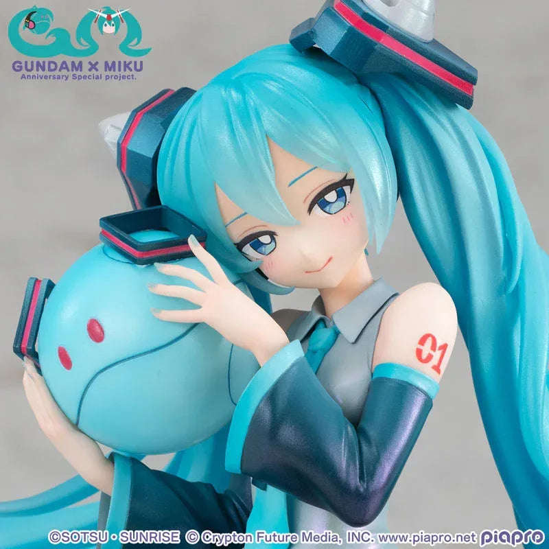 Lucrea Hatsune Miku x 00 Gundam by Megahouse - Shop at ToyCoin