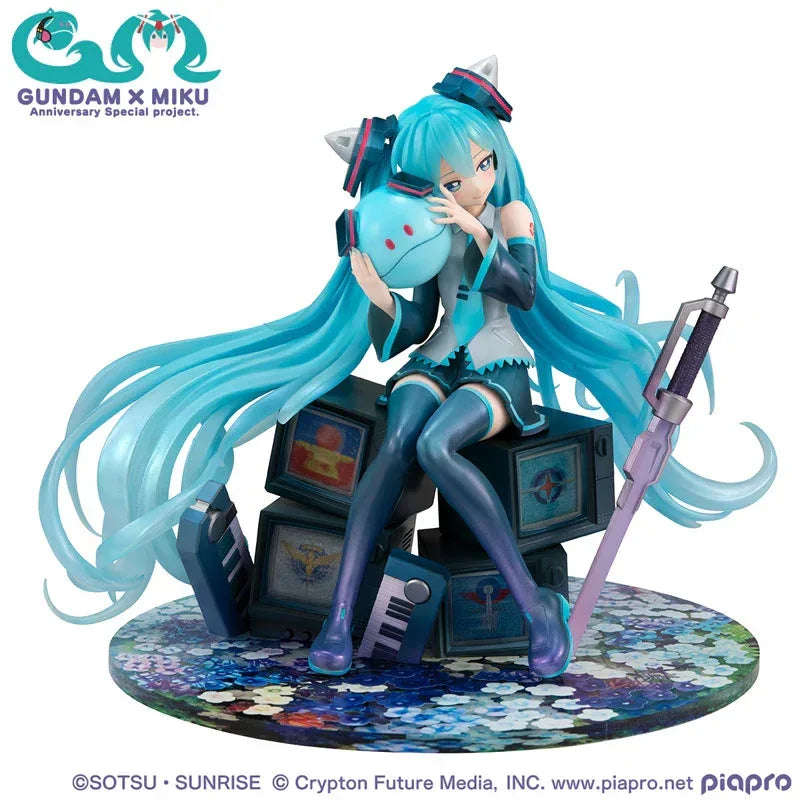 Lucrea Hatsune Miku x 00 Gundam by Megahouse - Shop at ToyCoin