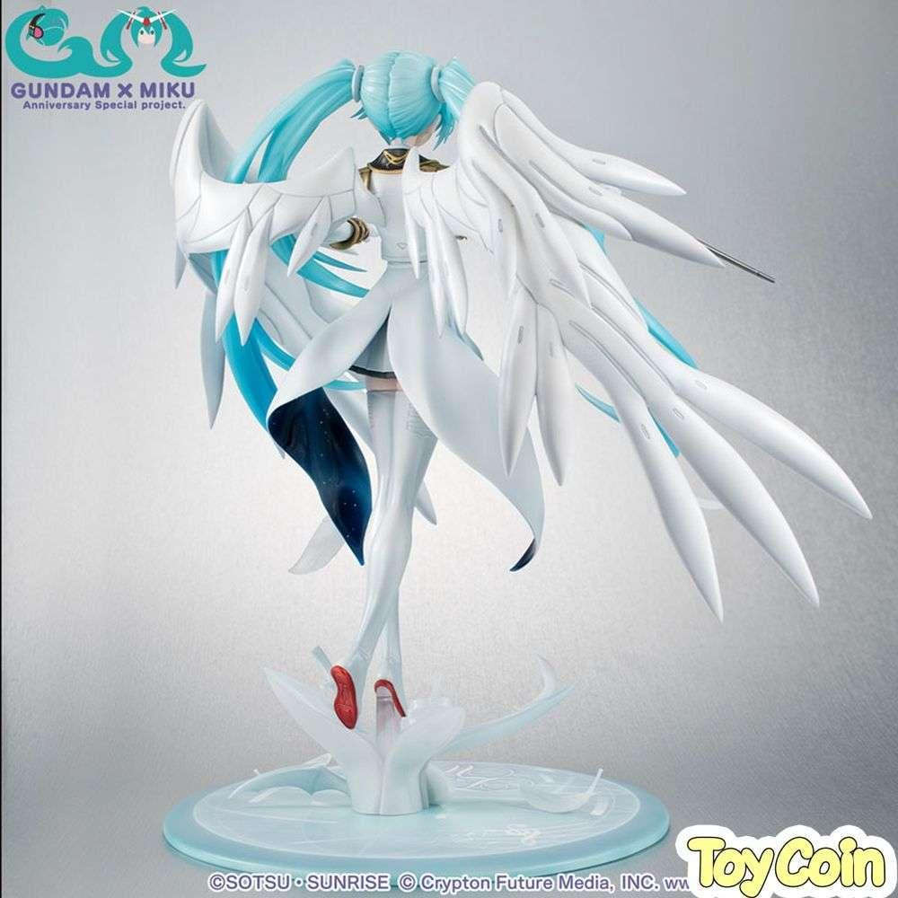 Lucrea Hatsune Miku x Wing Gundam Zero EW by Megahouse - Shop at ToyCoin