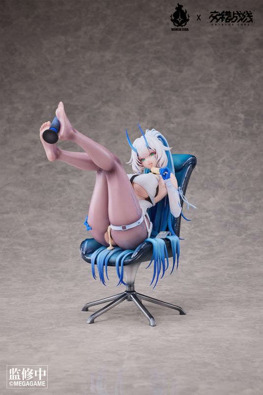 Midnight Cool and Sweet Ver. by HOWLING STAR - Shop at ToyCoin